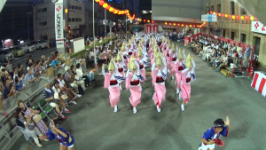 よんでん踊り広場｜高張りカメラ